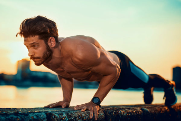 Comment muscler efficacement ses triceps ? 5 exercices incontournables